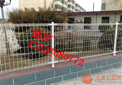 鐵絲護欄網(wǎng)的綜合介紹 用途、材質(zhì)與防盜功能